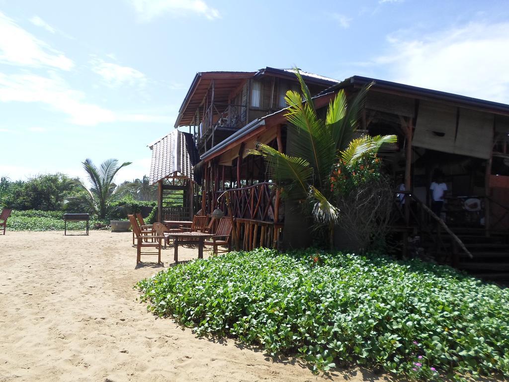 Kirinda Beach Resort, Yala Екстериор снимка