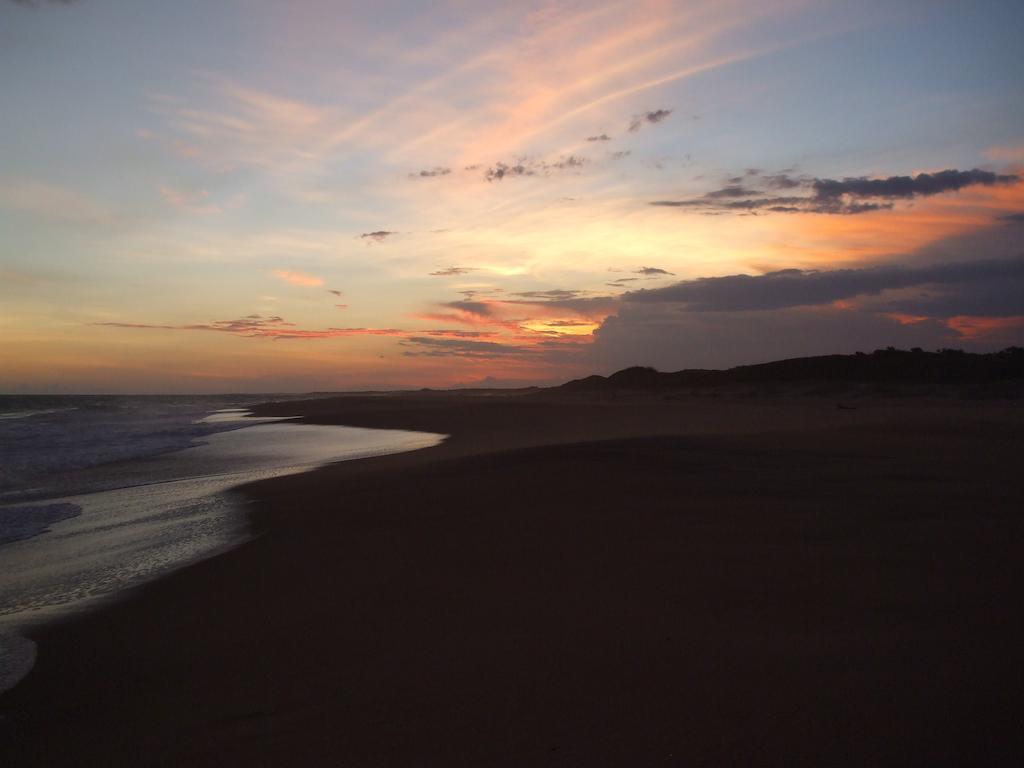 Kirinda Beach Resort, Yala Екстериор снимка
