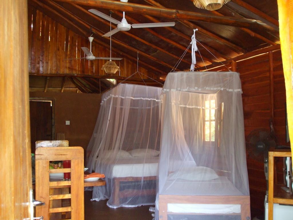 Kirinda Beach Resort, Yala Екстериор снимка