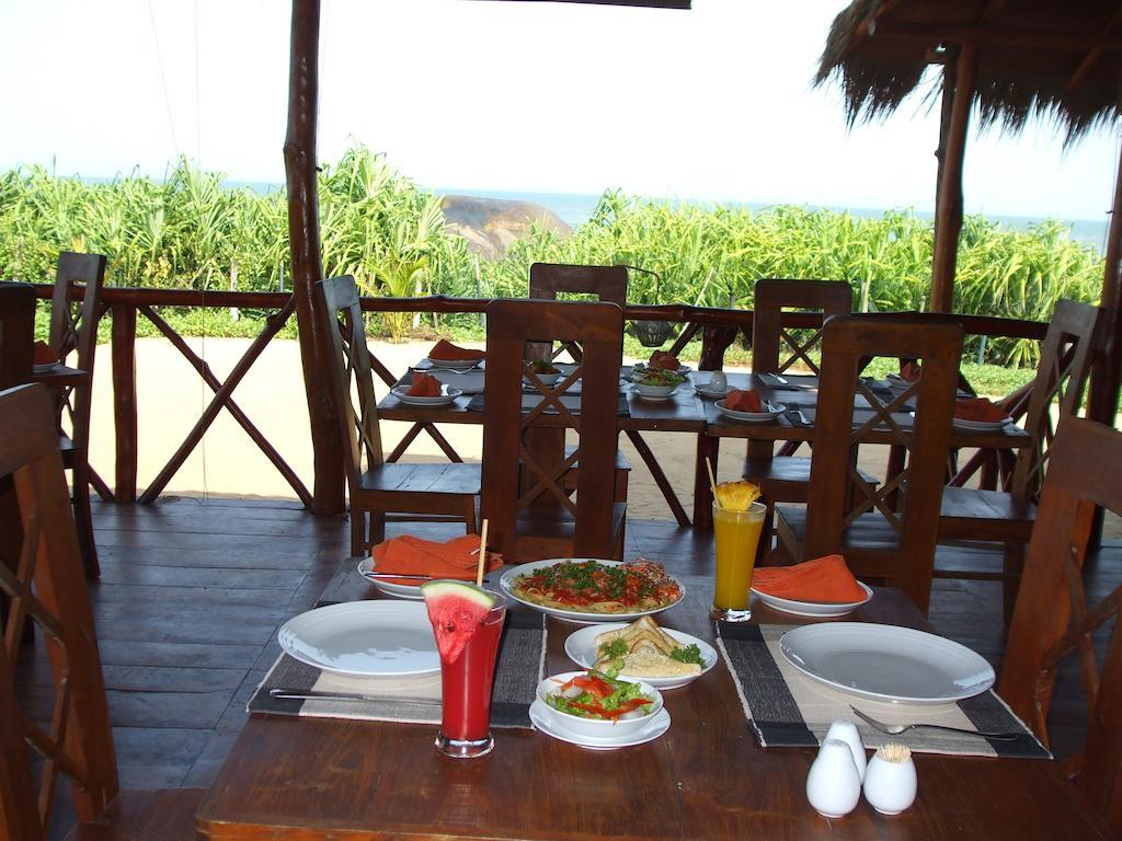 Kirinda Beach Resort, Yala Екстериор снимка